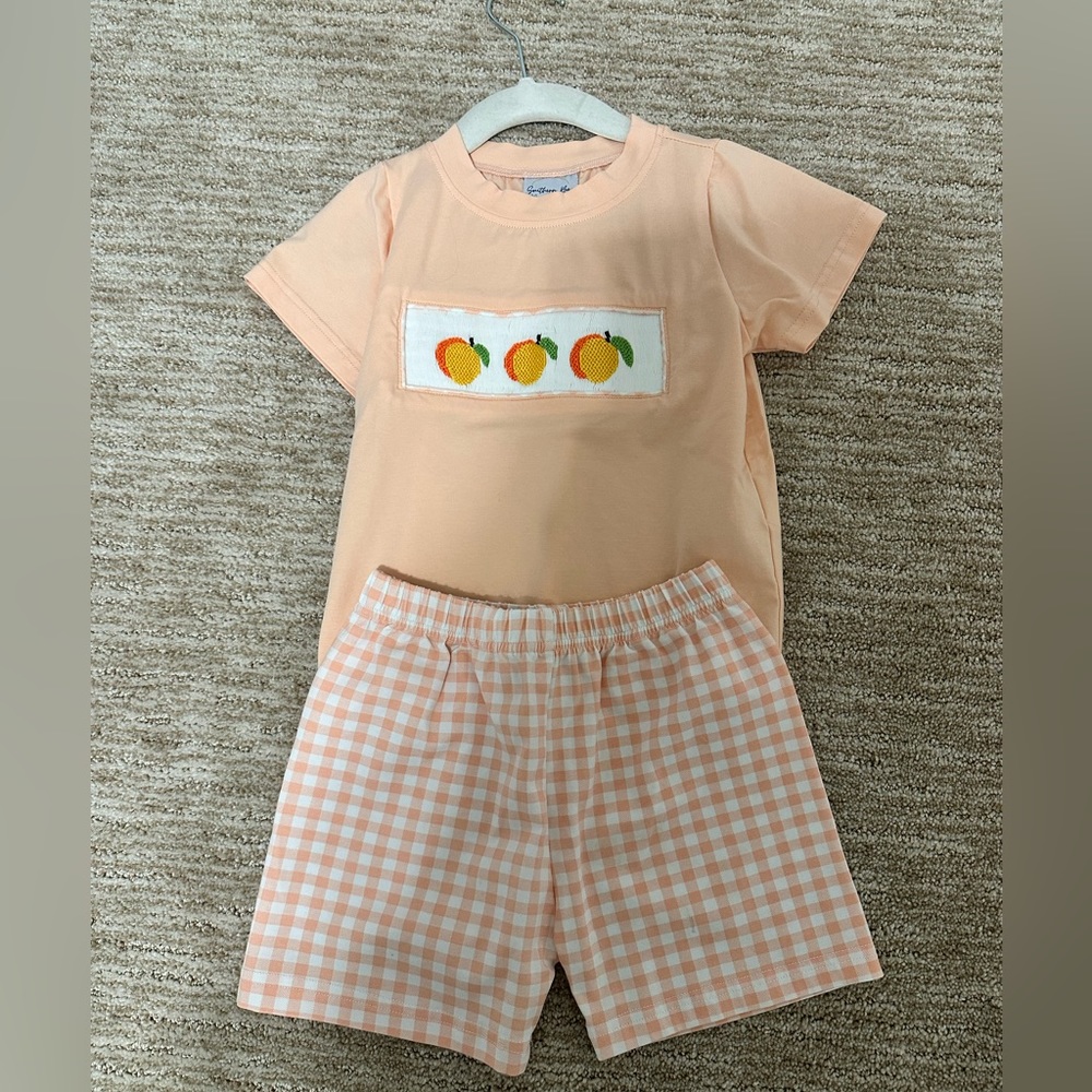 Southern Bay Smocking Company Smocked Peach set 2T